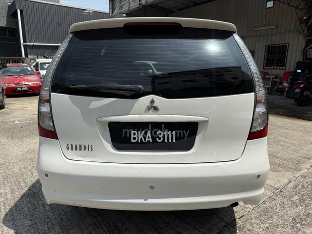 2008 Mitsubishi GRANDIS 2.4 FACELIFT (A) - 4