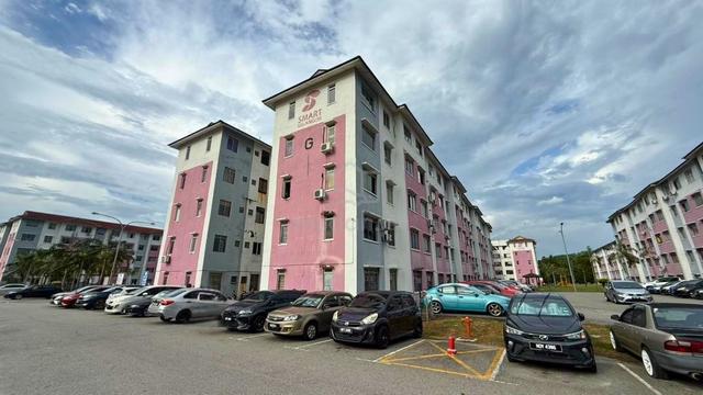 Megah Villa Apartments 1