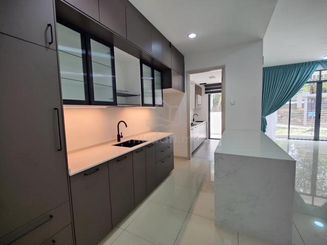 [BELOW MARKET] 2 sty Superlink Summerglades Cyberjaya 1