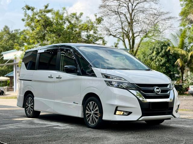 2022 Nissan SERENA 2.0 PREMIUM HIGHWAY STAR (A) - 2