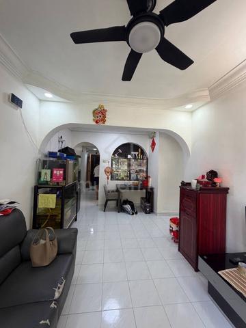 Park Avenue (Tampoi Indah) 1