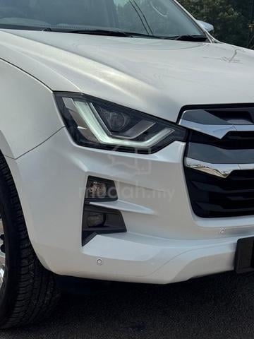 2023 Isuzu D-MAX 1.9 PREMIUM 4x4 (A) - 4
