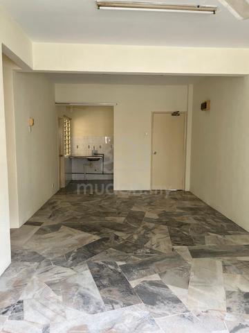 Prisma Cheras 1