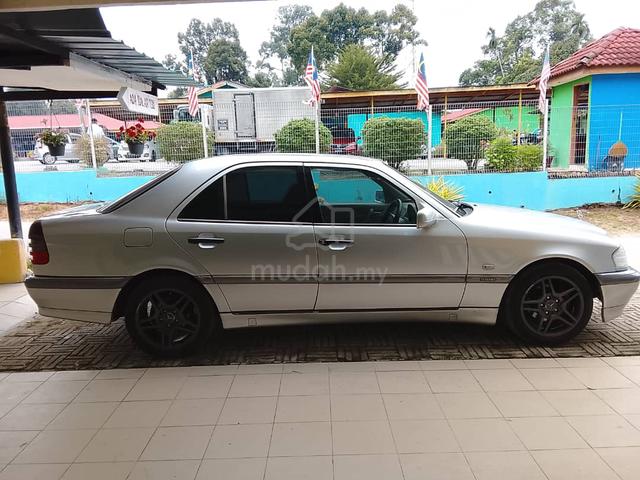 1995 Mercedes Benz 200 2.0 W123 (A) - 3