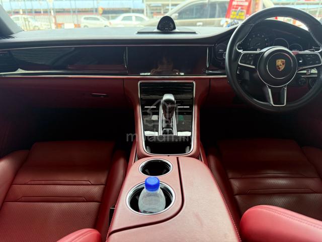 UNREGISTERED 2020 Porsche PANAMERA 4 SPORT TURISMO - 5