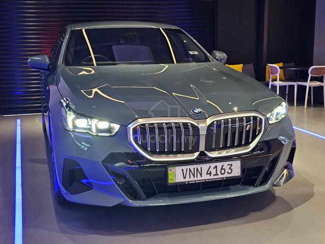 Bmw I5 EDRIVE40 M SPORT 5 Series Local Free Servic - 1