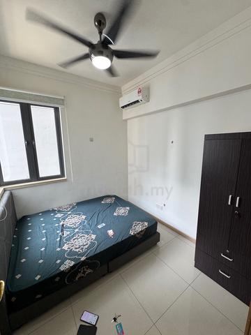 rnf princess cove room for rent / walking n shuttle bus to ciq 1
