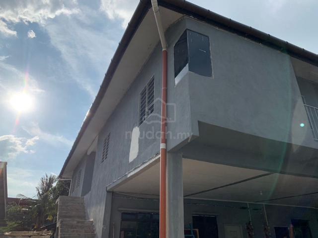 Rumah Sewa area Teluk Panglima Garang 1