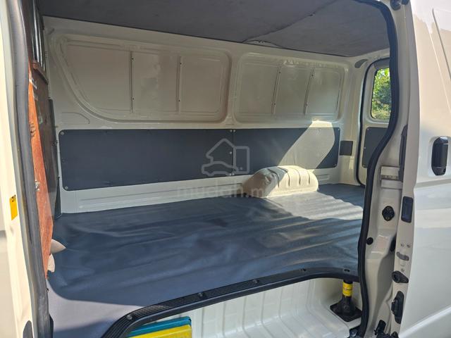 2009 Toyota HIACE 2.5 (M) Panel Van - 3