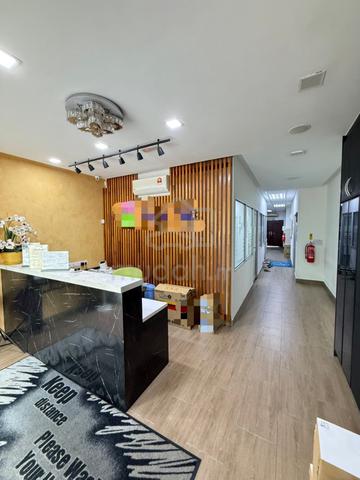 Facing Mainroad 4 Sty Shop-Office Renovated Seksyen 22 Shah Alam 1