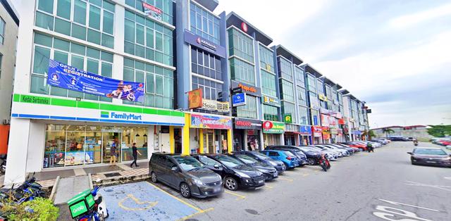 3sty ShopLot @ Saujana Putra 4
