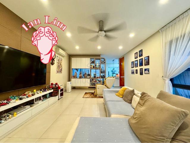 3 STOREY TERRACE Vilaris Courtyard PANTAI JERJAK Landed Gated Guarded 1