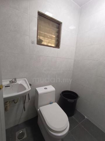 Taman Desa Setapak,Wangsa Maju. 2 1/2 Storey Terrace House 4