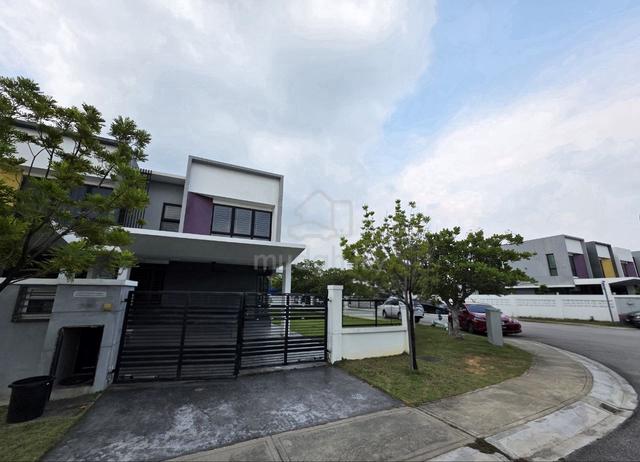 Corner Double Storey Dahlia, Cahaya Alam, Seksyen U12 Shah Alam 1