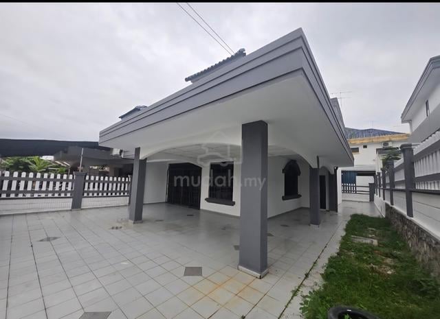 Tmn Sri Klg semi-d renovated hse for sale 1