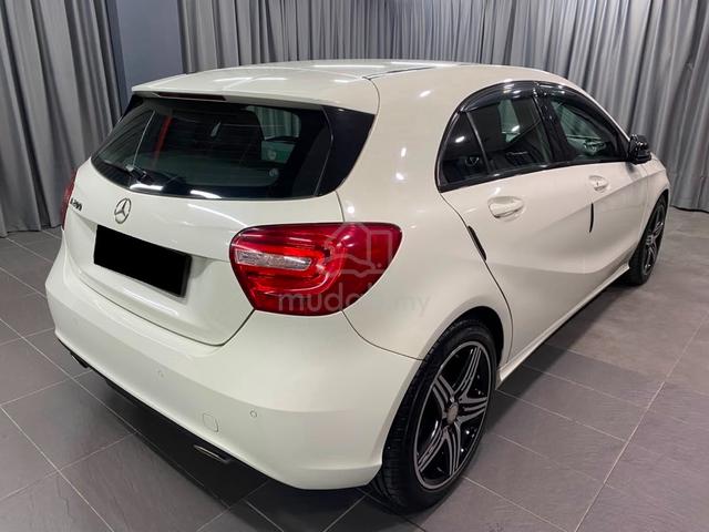 2015 Mercedes Benz A200 BlueEFCY (CBU) 1.6 (A) - 4
