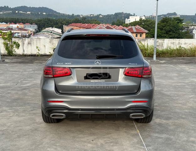 2021 Mercedes Benz GLC300 4MATIC AMG LINE 2.0L (A) - 4