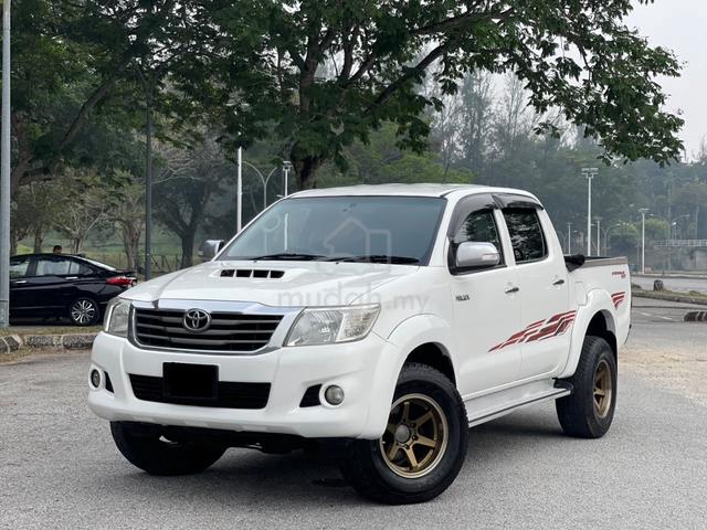 2014 Toyota HILUX 2.5 TRD SPORT TIP TOP CONDITION - 1