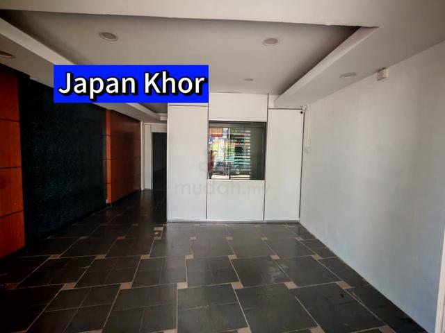 3 storey Shoplot For sale at Butterworth area facing main road 1
