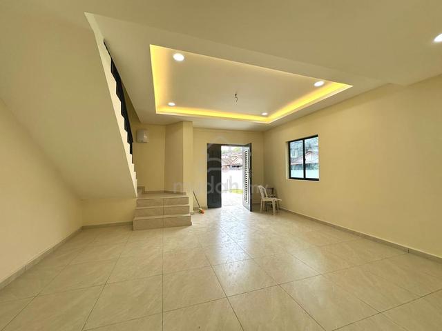 Saleng Double Storey Terrace Corner House 3bed Renovated Kulai Johor 1