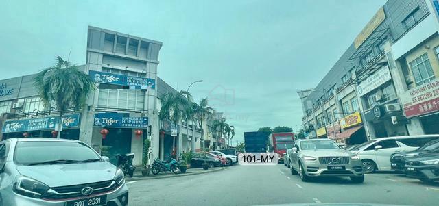 PRIME LOCATION!! 44x70 Bayu Tinggi Double Storey Corner Shoplot Klang 1