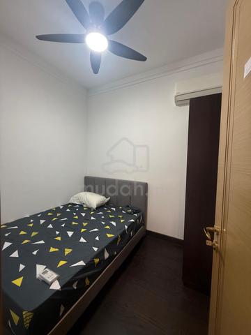 Can Walk To CIQ๐คฉR&F Seine Region @ JB Town / JBCC JB Sentral / Room 1