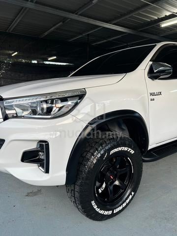 2019 Toyota HILUX 2.8 L-EDITION FACELIFT (A) - 3