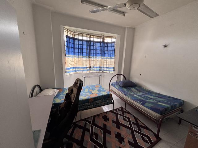 Bilik Sewa Master Bedroom (Lelaki) 1