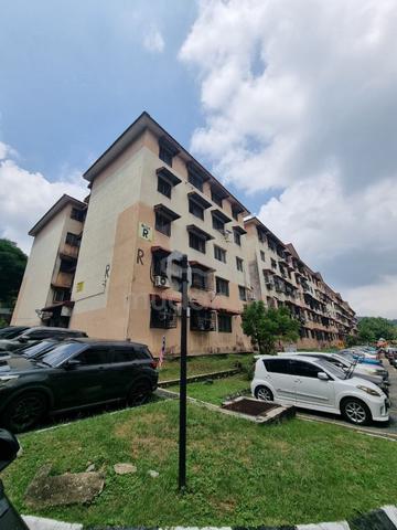 Apartment Idaman 1