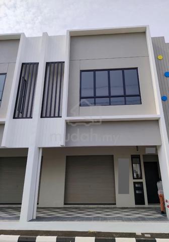 Botani Lapangan Perdana Double Storey Shoplot For Rent 1