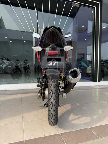 2024 Yamaha LC135 V8 FI ( 29K KM ONLY ) - photo 4 of 10