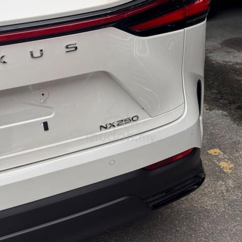 2023 Lexus NX250 2.5 Version Luxury Sunroof - 4