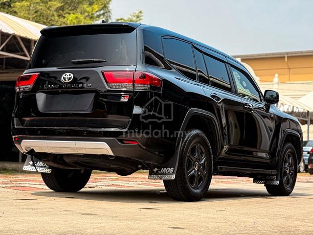 2023 Toyota Land Cruiser 3.5 LC300 GR Sport SUV - 2