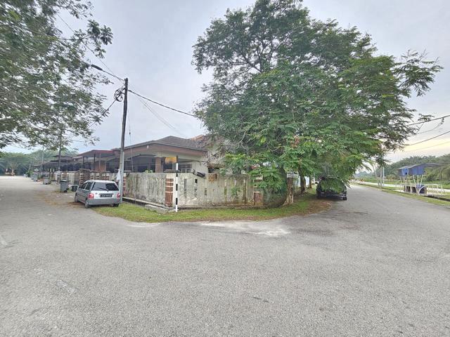 Corner Lot Single Storey Terrace Taman Naib Johan Harmoni Muar Johor 1