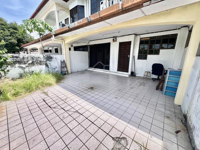 Bercham Double Storey Empty House For Rent 1