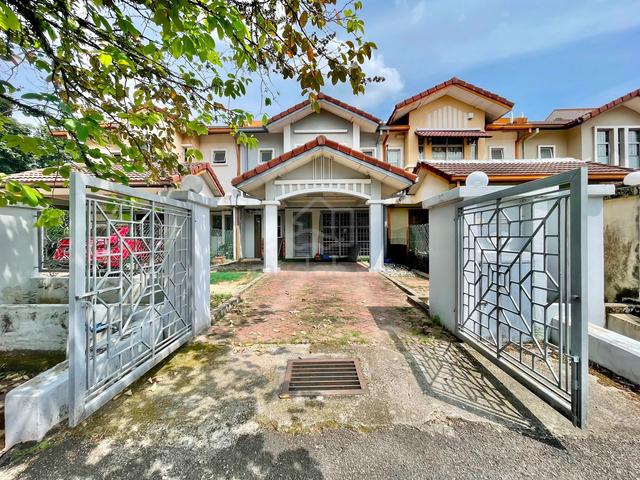 (CHEAPEST WITH KITCHEN CABINET) 2 Storey Terrace, Putra Heights 1