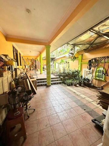 Fully renovated 2 Storey Corner Taman Pelangi Jalan Sri Pelangi 1