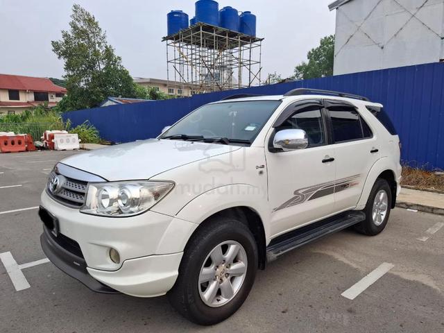 2011 Toyota FORTUNER 2.5 G TRD SPORTIVO - 2