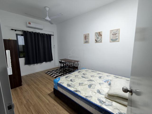 Cozy Room for rental 1