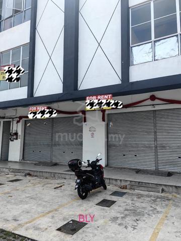 Prime Area Ground Floor Of 2 Adjoining Shoplots Pandamaran Port Klang 1