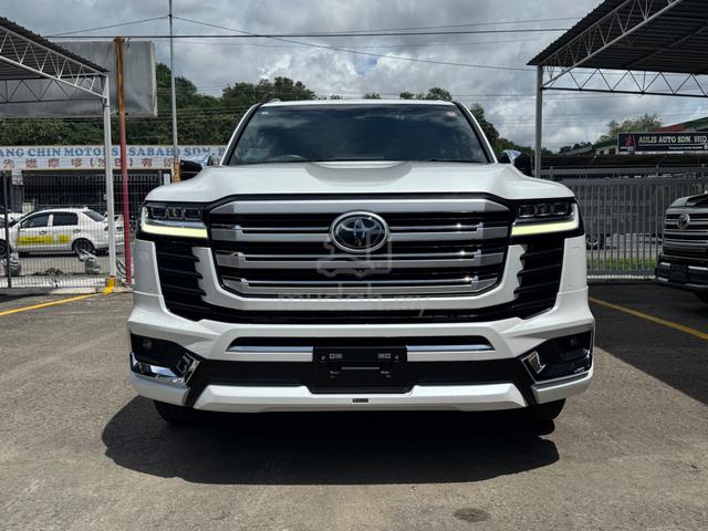 FULL SPEC UNREG 2023 Toyota LANDCRUISER 3.5 ZX (A) - 2