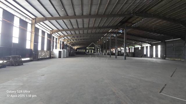 Warehouse Batu 11, Bandar Sungai Long Near C180 Balakong (Q781) 1