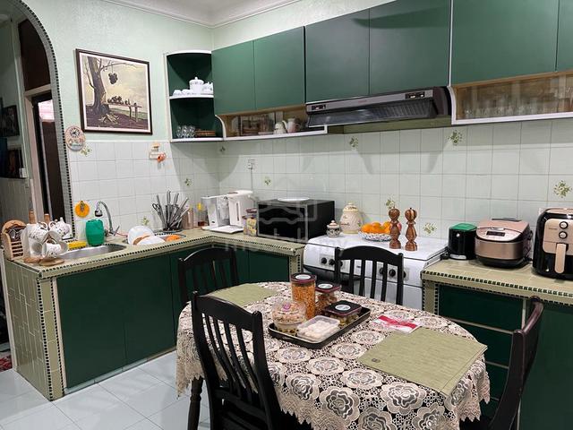 2 storey Taman Inderawasih Renovated semi Furnished Sunway Mall 1