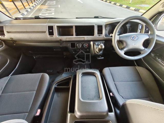 2018 Cam PLACER-X 2.5 (M) Windows Van 18 Seat - 5