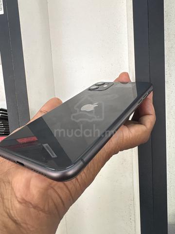iPhone 11 128gb - photo 2 of 2