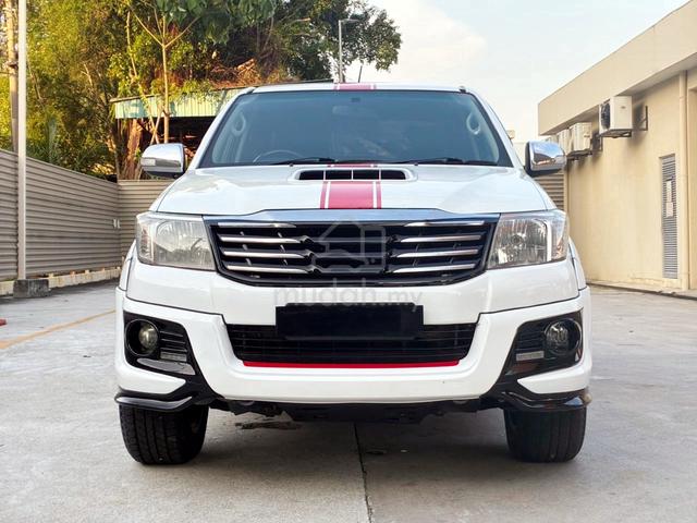 2015 Toyota Hilux 2.5 A TRD Sportivo GR - 2