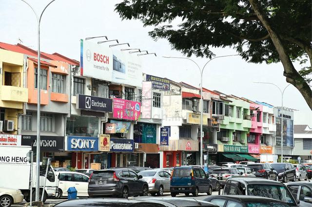 Taman Megah, 2nd Floor Half Behind Office For Let 1