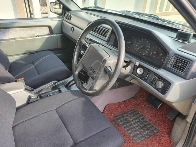1995 Volvo 940 2.3 GL (A) - 2