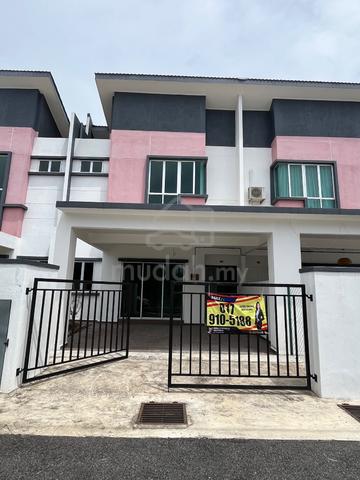 BIG HOUSE 2 Storey Terrace Taman Ixora Mentakab Pahang 1