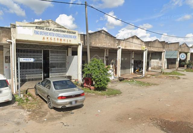 One Storey Factory Located In Sungai Chua, Kajang, 20x80sf 1